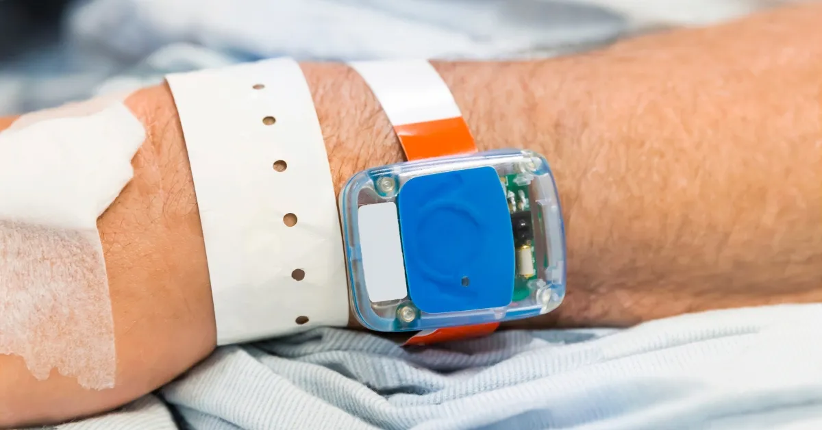 Top 3 Benefits of Senior Tracking Devices
