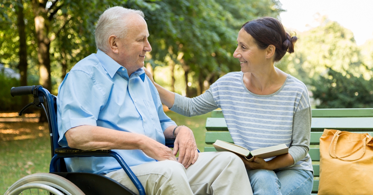 How to Choose Between In-Home Care and Assisted Living?